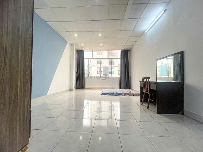 Hình ảnh Phòng studio, mặt tiền đường Bạch Đằng