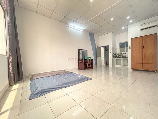 Hình ảnh Phòng studio, mặt tiền đường Bạch Đằng