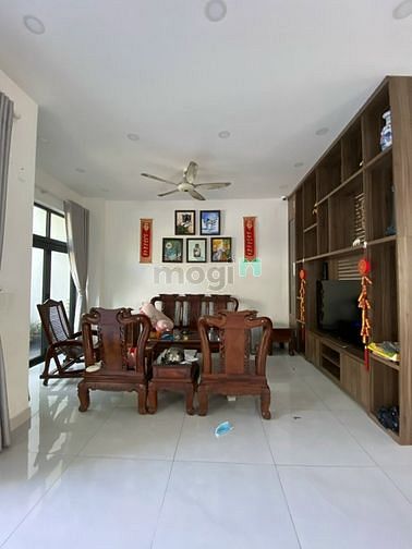 Hình ảnh CHO THUÊ BIỆT THỰ View Công viên, DT 300m2, 3 Tầng