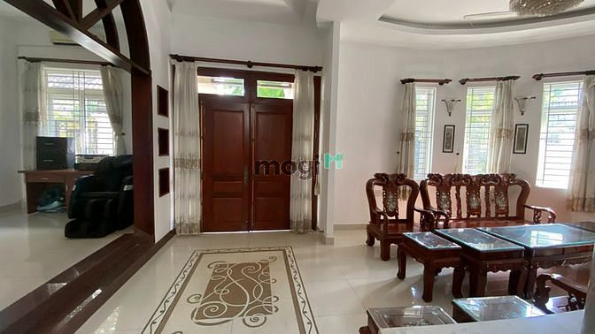 Hình ảnh Cho thuê biệt thự siêu đẹp đường Đặng Thùy Trâm