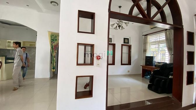 Hình ảnh Cho thuê biệt thự siêu đẹp đường Đặng Thùy Trâm