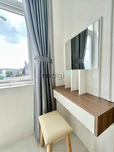 Hình ảnh CHDV ban công full nội thất có thang máy, gần galaxy quang trung