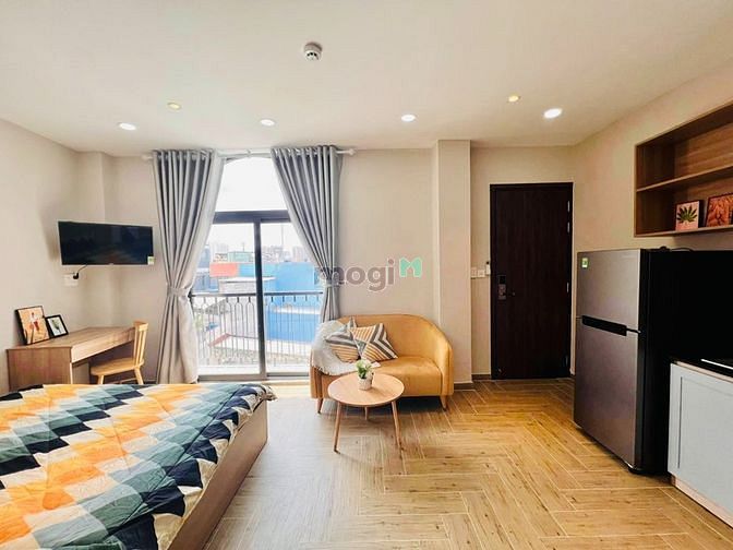 Hình ảnh Ngay Nhà Thi Đấu PHÚ THỌ - Studio Ban Công Siêu Thoáng