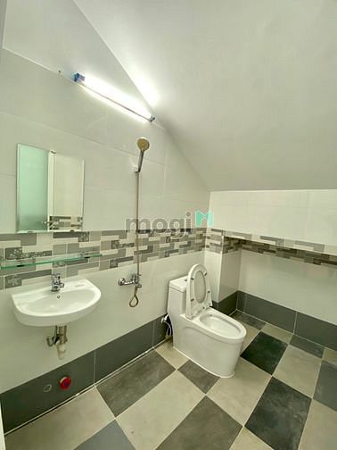 Hình ảnh CHO thuê Mb6623 nạp rút nhanh chóng Nội Thất y hình- có ban công- view đẹp siêu thoáng mát