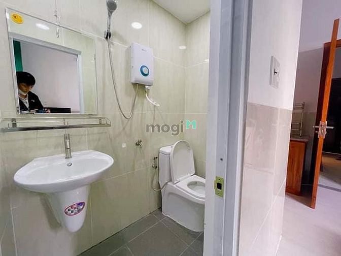Hình ảnh Mb6623 nạp rút nhanh chóng 1PN riêng, bếp FULL NT có ban công, cửa sổ thoáng mát q4