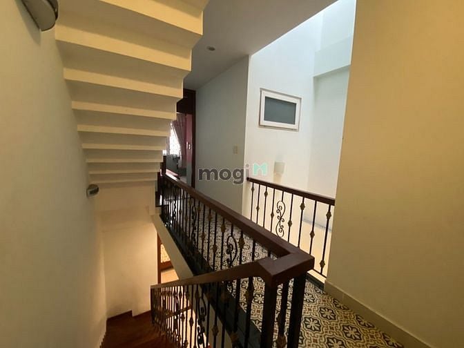 Hình ảnh CHO THUÊ Nhà 3 Tầng, Đặng Thùy Trâm, ngay cổng ĐH Văn Lang CS3