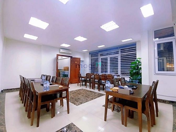Hình ảnh Bán Nhà Mặt Phố Lạc Long Quân. Tây Hồ. Vỉa Hè Rộng. KD Sầm Uất. DT 50M