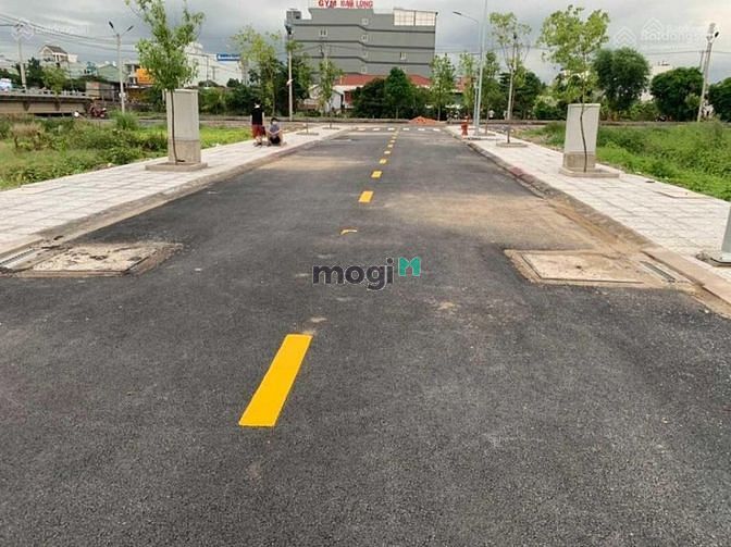 Hình ảnh Chính chủ bán đất đường Kênh Nước Đen, Bình Hưng Hòa A, Bình Tân.2ty3