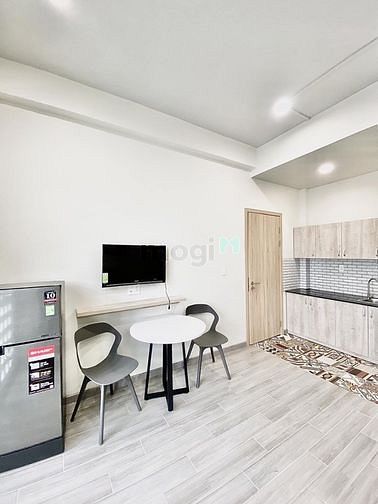 Hình ảnh Quá Xịn - Căn Studio Cửa Sổ Full Nội Thất Cao Cấp Tại Trần Quang Diệu