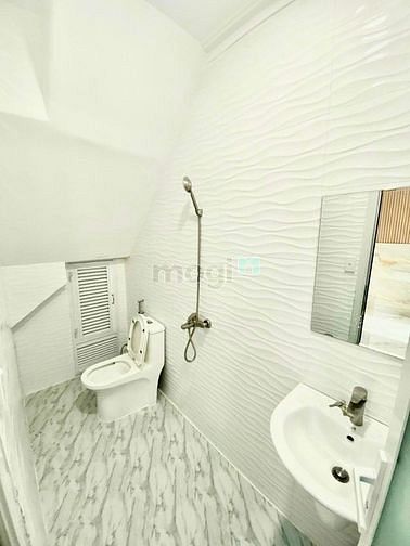 Hình ảnh GĐ cần bán CH The Masteri Thảo Điền Q2 chỉ 3 tỷ 100tr/72m2 tầng 10,