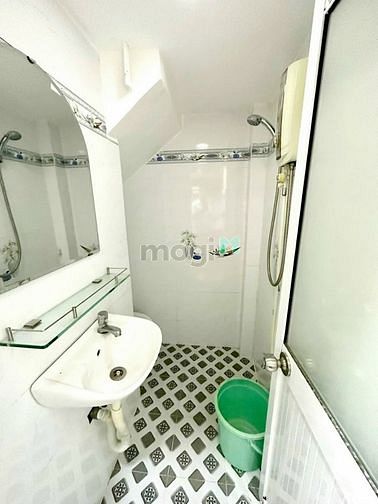 Hình ảnh Cho thuê nhà BTCT Nơ Trang Long. P13. Bình Thạnh