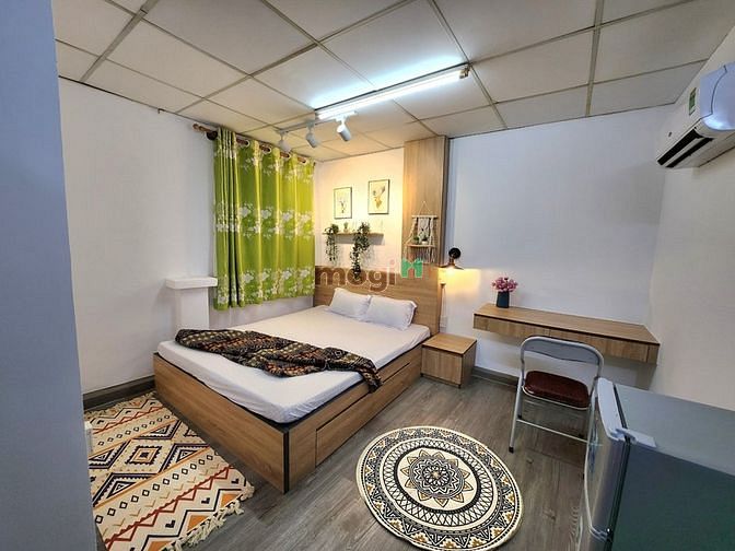 Hình ảnh View Đẹp - Căn Penthouse Full Nội Thất Có Ban Công Riêng Tại Đặng Dung