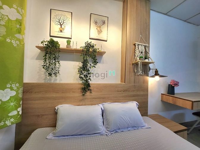 Hình ảnh View Đẹp - Căn Penthouse Full Nội Thất Có Ban Công Riêng Tại Đặng Dung