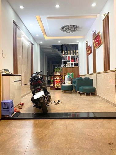 Hình ảnh Mặt Tiền 4 Tầng giáp Lâm Văn Bền. Quận 7