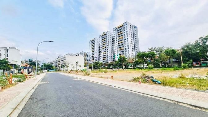 Hình ảnh Chính chủ bán lô đất gần Cao ốc An Thịnh P. An Phú Quận 2 giá 2,1 tỷ