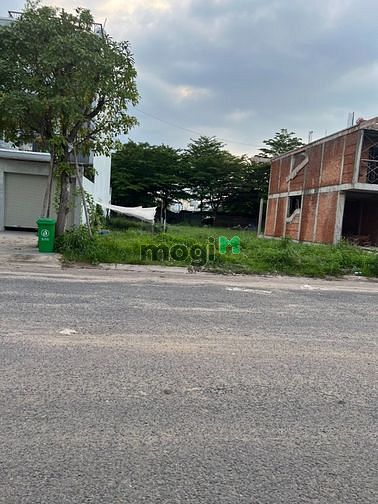 Hình ảnh Thanh lý đất nền đường Trương Văn Bang Q2 giá 1tỷ650 dt 92m²