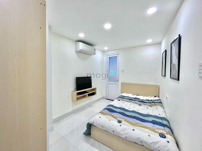 Hình ảnh Phòng có ban công tách bếp cực HOT tại CMT8 Tân Bình