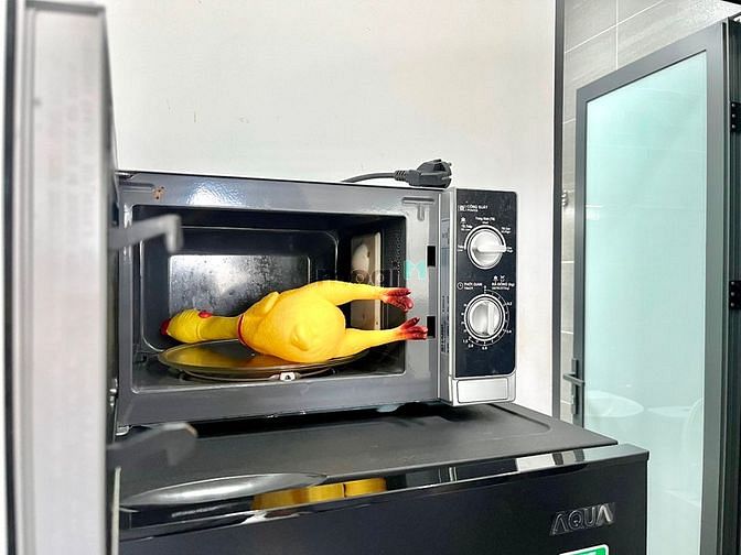 Hình ảnh Mb6623 nạp rút nhanh chóng Studio giá rẻ cửa sổ lớn ngay bờ kè Trường Sa