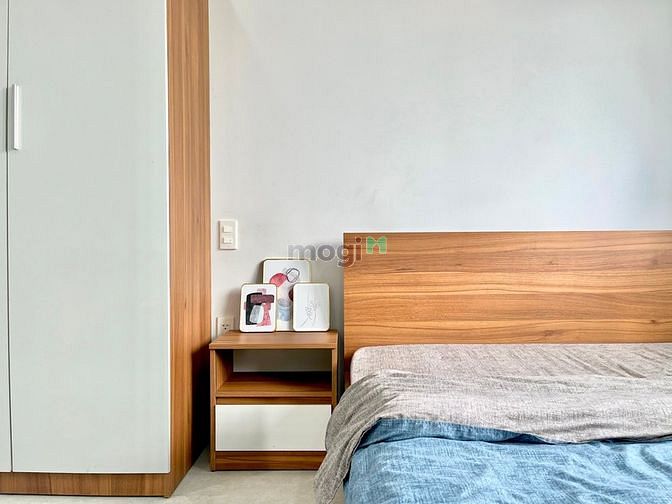 Hình ảnh Mb6623 nạp rút nhanh chóng Studio giá rẻ cửa sổ lớn ngay bờ kè Trường Sa