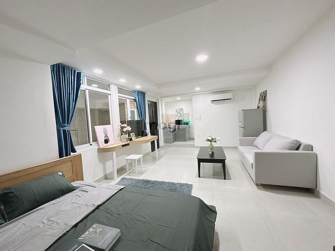 Hình ảnh Cho thuê Studio vách ngăn gần ngã tư Hàng Xanh Bình Thạnh