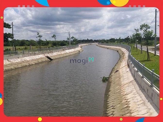 Hình ảnh Q12. 18 triệu/m2, 300m2, đất ngang 21M, gần UBND P-Thạnh Xuân.