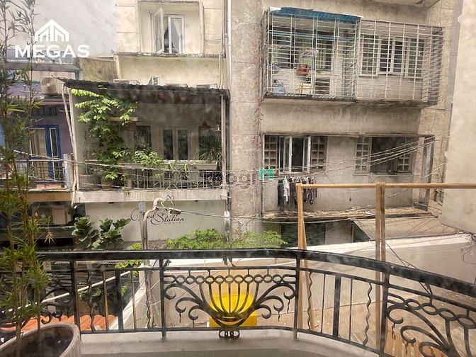 Hình ảnh Cho Thuê Phòng Studio Có Ban Công Ngay Bùi Viện Quận 1