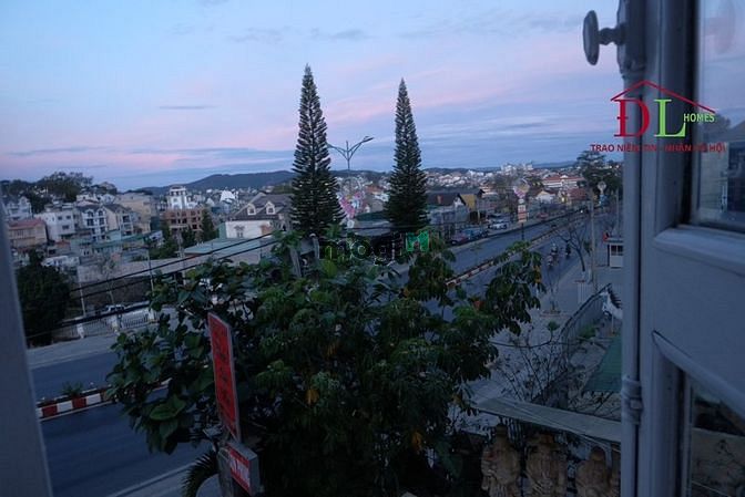 Hình ảnh Cho thuê khách sạn 2 mặt tiền Ba Tháng Tư P3 Đà Lạt view thung lũng