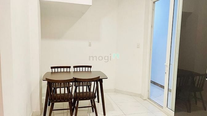 Hình ảnh CHO THUÊ CĂN HỘ NỘI THẤT CAO CẤP ở 226 Cống Quỳnh, Quận 1 - có Bancol