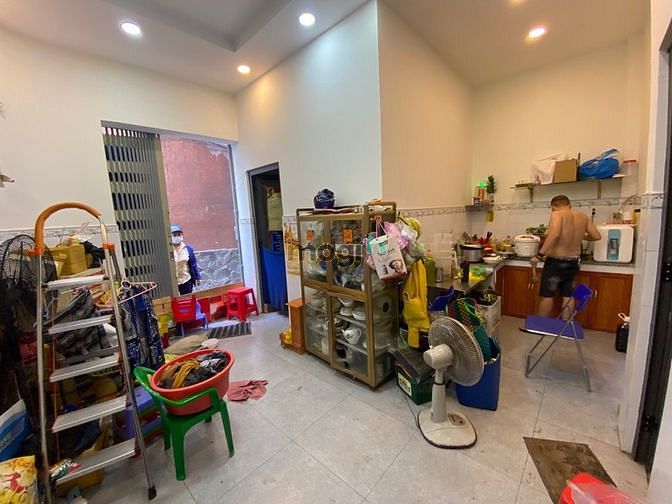 Hình ảnh Nhà 7PN vi trí đẹp Trần Hưng Đạo Quận 1