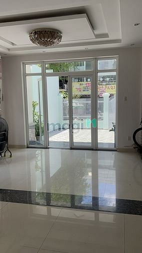 Hình ảnh Cho thuê nhà mặt tiền Võ Văn Tần , Phường 6, Quận 3