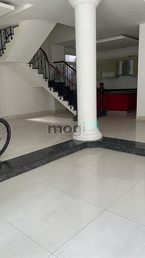 Hình ảnh Cho thuê nhà mặt tiền Võ Văn Tần , Phường 6, Quận 3