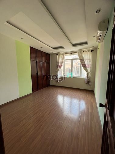 Hình ảnh Cho thuê nhà mặt tiền Võ Văn Tần , Phường 6, Quận 3