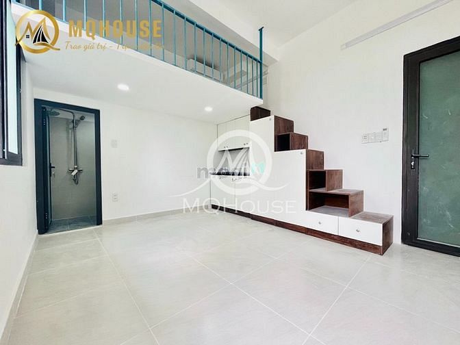 Hình ảnh Phòng Duplex_ Cửa Sổ Trời + Ban Công