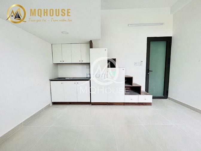 Hình ảnh Phòng Duplex_ Cửa Sổ Trời + Ban Công