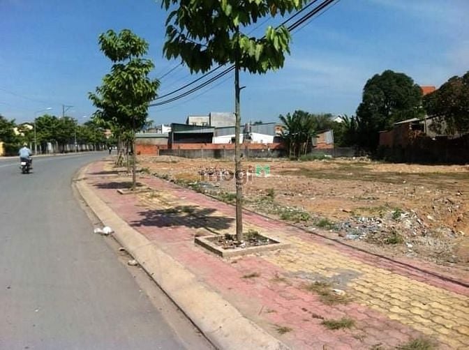 Hình ảnh Ông Chú cần bán đất đường Lê Văn Lương  Quận 7 DT 90m giá 1 tỷ 850tr