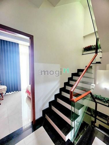 Hình ảnh siêu phẩm chốt ngay - giáp tân phú - 5 tầng 6pn st - hxh tránh thông