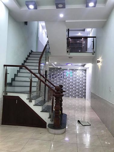 Hình ảnh Cho thuê nhà hẻm xe hơi đường Hoàng Bật Đạt,P.15,Tân Bình