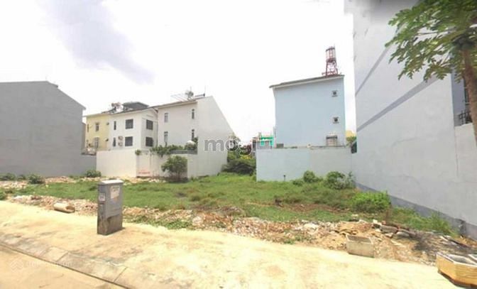 Hình ảnh Sang ngay 20 lô Đa dt từ 3 tỷ đường Tân Trào,Quận 7,gần Vinamilk Tower