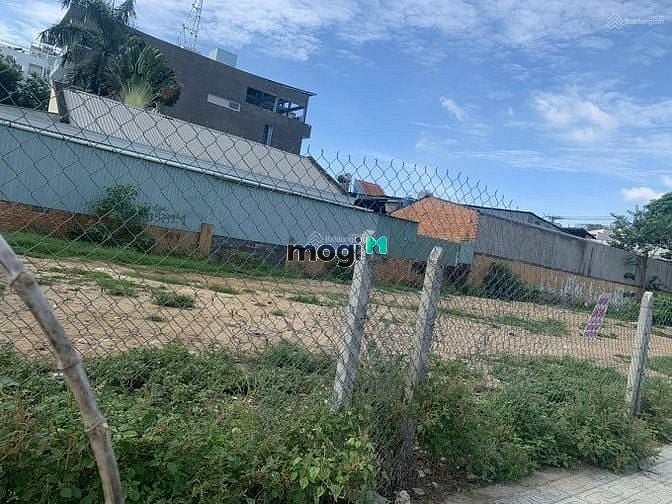 Hình ảnh Bán nhanh 82m2 đất mặt tiền Lữ Gia - Q11 sổ riêng gần trường học