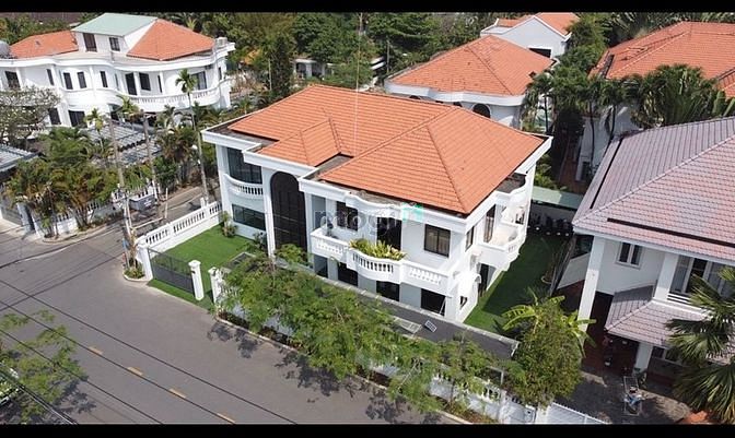 Hình ảnh Cho thuê biệt thự ViLLa mặt tiền đường số 44 P. Thảo Điền TP.Thủ Đức
