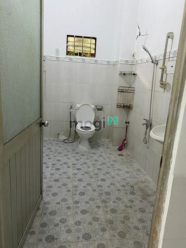 Hình ảnh Cho thuê nhà 2 PN gần ngã 4 Bình Thái