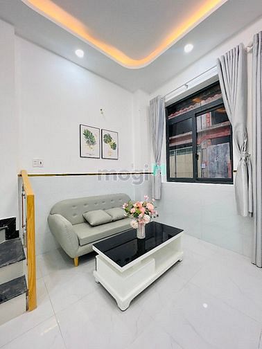 Hình ảnh SHR 3 lầu 4 phòng nhà mới đường 6m