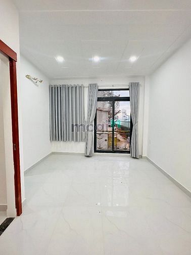 Hình ảnh SHR 3 lầu 4 phòng nhà mới đường 6m