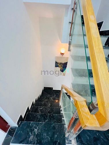 Hình ảnh SHR 3 lầu 4 phòng nhà mới đường 6m