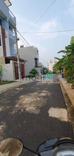 Hình ảnh Đất sạch sổ đỏ DT 54m2 hẻm xe hơi bưng ông thoàng phú hữu giá 3.15 tỷ