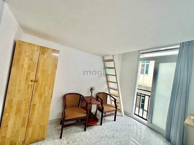 Hình ảnh Mb6623 nạp rút nhanh chóng dạng gác bancol ngay trục đường Lê Văn Sỹ