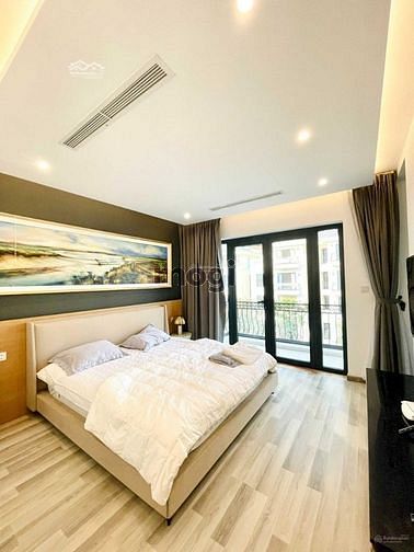 Hình ảnh Cho thuê Biệt thự đơn lập Vinhomes Golden River Ba Son (Victoria)