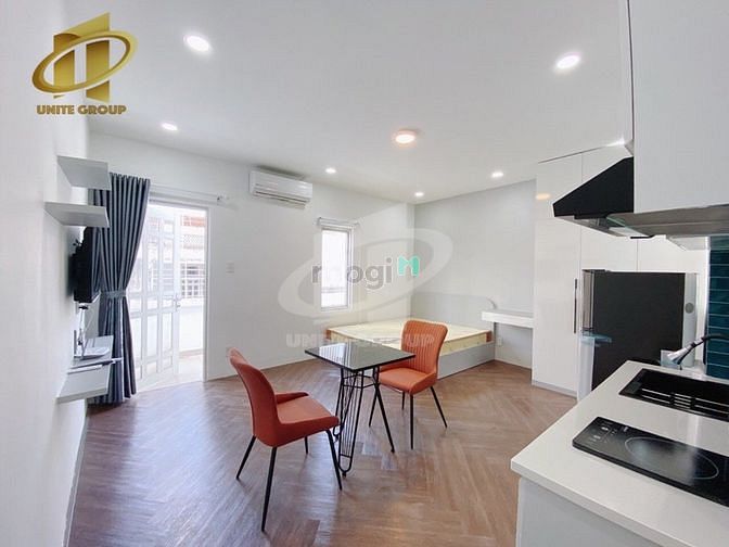 Hình ảnh 🌈 Studio full nội thất cửa sổ lớn ngày Trần Trọng Cung Quận 7