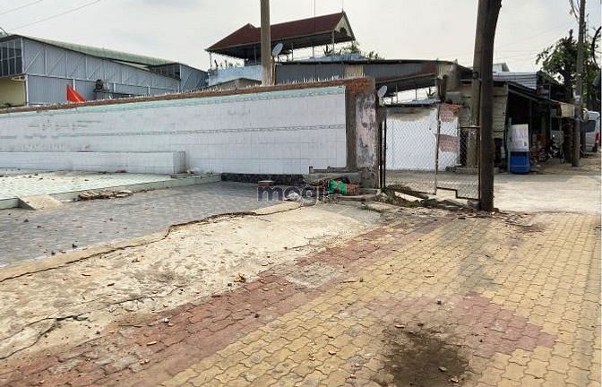 Hình ảnh Đất mặt tiền đường ĐT-743, Bình Phước A, Thuận An, Bình Dương