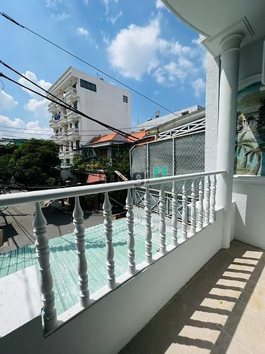 Hình ảnh CHDV Mới full nội thất 32m2 lê văn thọ quang trung